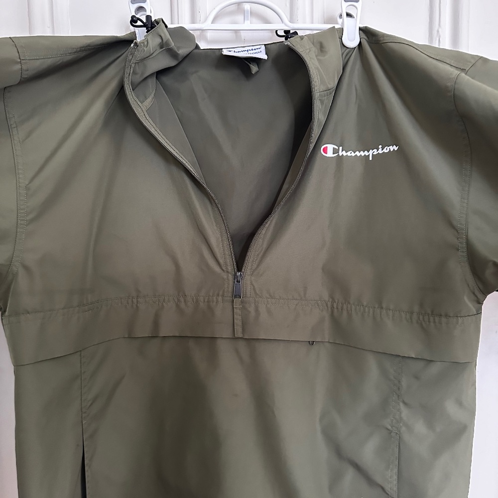 Men’s Champion Lightweight Jacket - Size Large